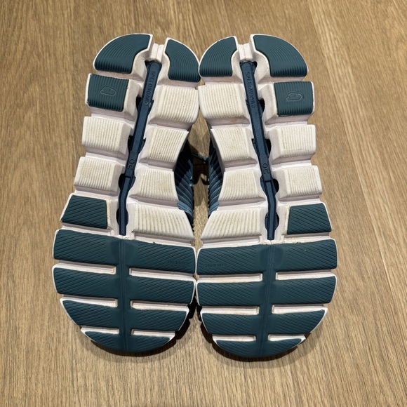 On Running Women’s Cloudswift - Picture 7 of 8